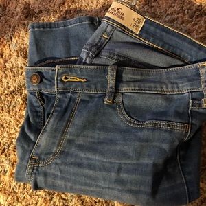 Hollister Jeans 🥳 7R
